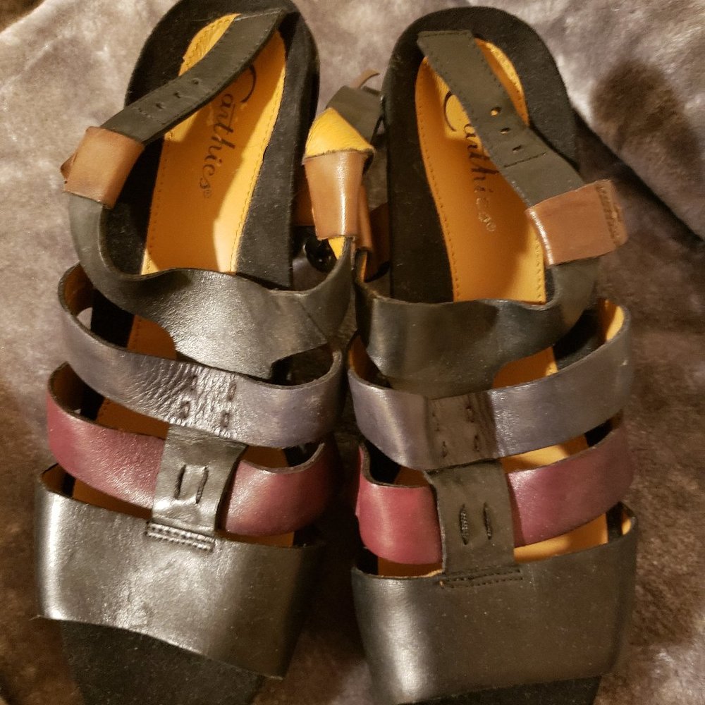 Earthies Leather Sandals Size 10